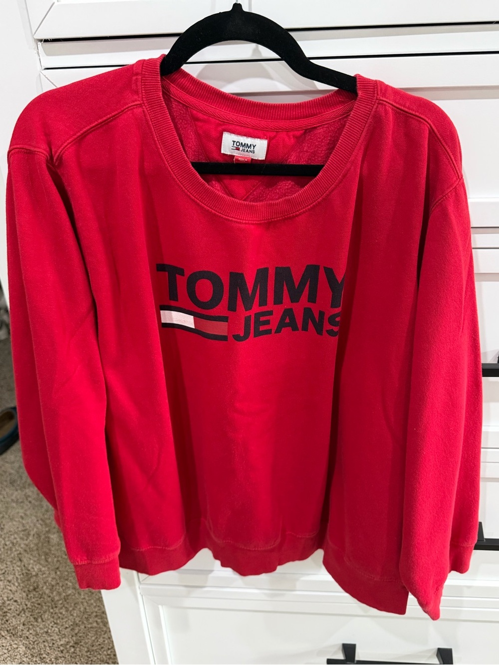 Tommy Hilfiger Women's Red Crewneck Sweatshirt 2X